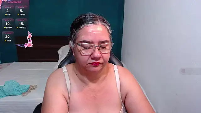 scaelettdubois online show from October 2025 12:19:02 AM