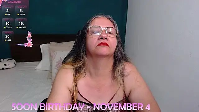 scaelettdubois online show from October 2025 11:28:02 PM
