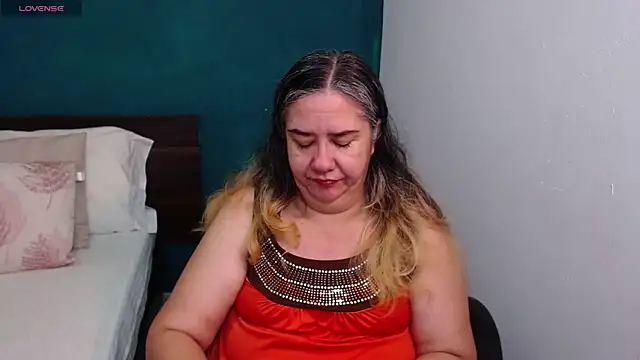 scaelettdubois online show from December 2025 09:44:01 PM