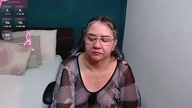 scaelettdubois online show from February 2026 01:34:02 AM