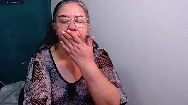 scaelettdubois online show from April 2026 02:05:02 AM