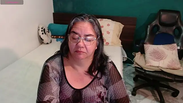 scaelettdubois online show from July 2026 10:21:02 AM