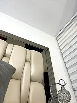 Snapshot of ALISSON_FOXXX1 chatting on October 2025 08:52:01 PM ALISSON FOXXX1 online show from October 2025 08:52:01 PM