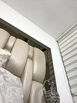 Snapshot of ALISSON_FOXXX1 chatting on November 2025 10:54:01 PM ALISSON FOXXX1 online show from November 2025 10:54:01 PM