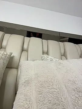 ALISSON FOXXX1 online show from April 2026 09:53:02 PM