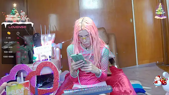 Skinygirl online show from January 2025 12:09:01 AM