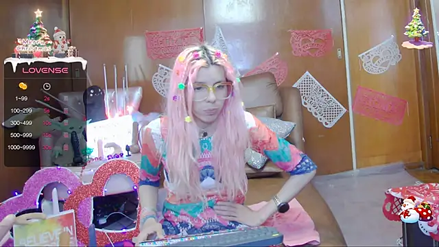 Skinygirl online show from February 2025 11:15:02 PM