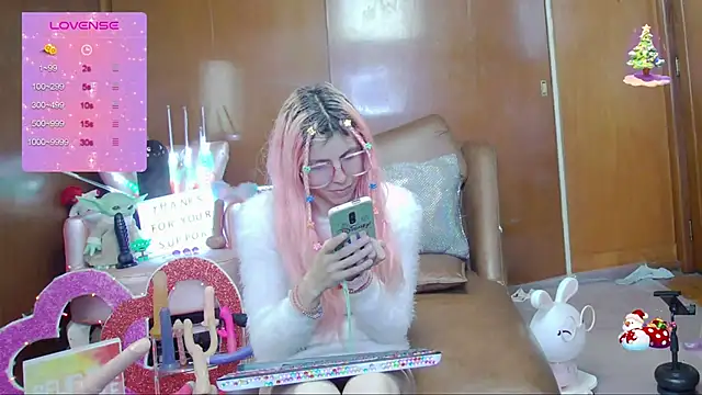 Skinygirl online show from October 2025 11:05:01 PM