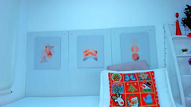 AlessiaMarcu- online show from December 2024 08:15:01 AM