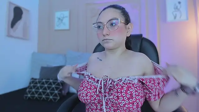 lucy neil online show from March 2026 02:29:01 AM