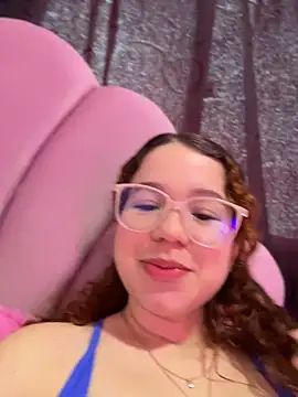 Snapshot of Lucyklein2022 chatting on July 2026 02:57:02 PM Lucyklein2022 online show from July 2026 02:57:02 PM