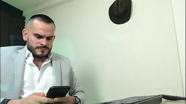 cowboyht online show from December 2025 03:56:02 AM