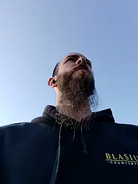 Snapshot of JohnnyFaster chatting on September 2025 01:05:01 PM JohnnyFaster online show from September 2025 01:05:01 PM