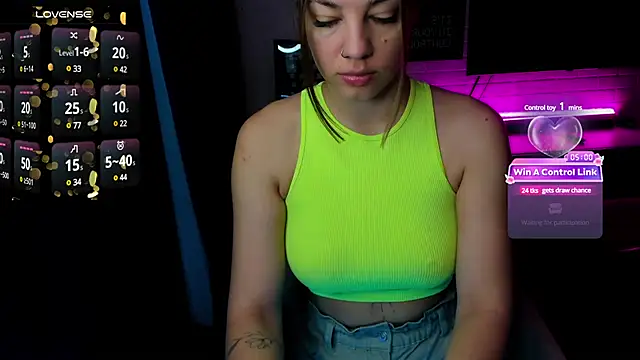 Snapshot of easy_heesey chatting on January 2025 03:23:02 AM easy heesey online show from January 2025 03:23:02 AM