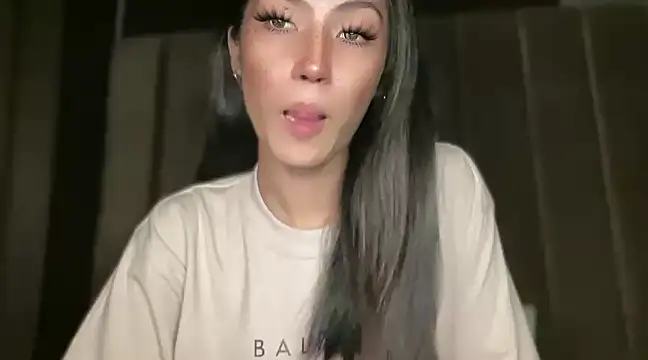 Bella Gordon online show from January 2025 01:32:01 PM