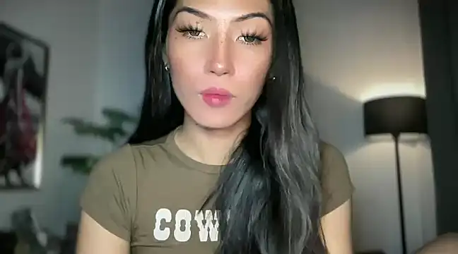 Bella Gordon online show from February 2025 06:23:01 PM