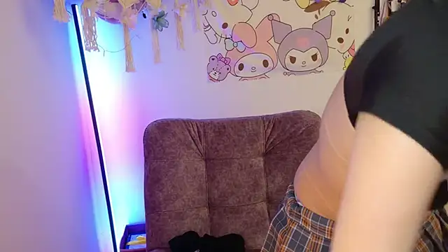 Snapshot of Loving_Ema_1 chatting on February 2026 08:40:01 PM Loving Ema 1 online show from February 2026 08:40:01 PM