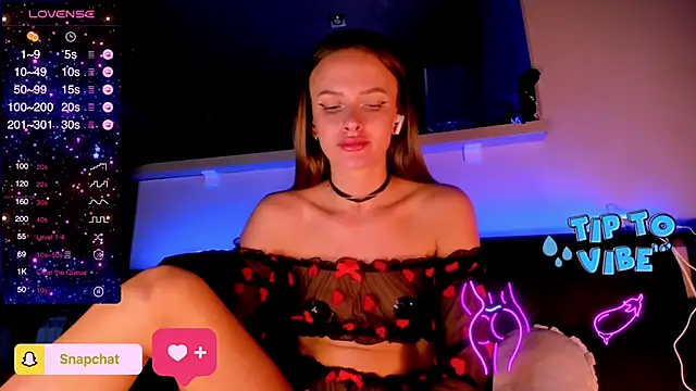 Snapshot of madina_taher chatting on February 2025 11:21:02 PM madina taher online show from February 2025 11:21:02 PM