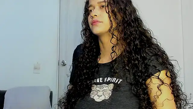 Snapshot of katrhin_66 chatting on November 2025 06:19:01 PM katrhin 66 online show from November 2025 06:19:01 PM