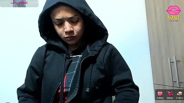 Bessie32 online show from November 2025 09:23:01 AM