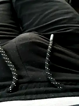 kiam471 online show from December 2024 03:03:02 PM