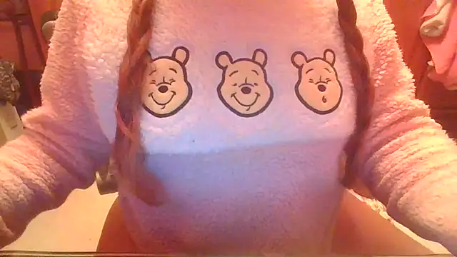 Sexymiss26 online show from December 2024 08:06:02 PM