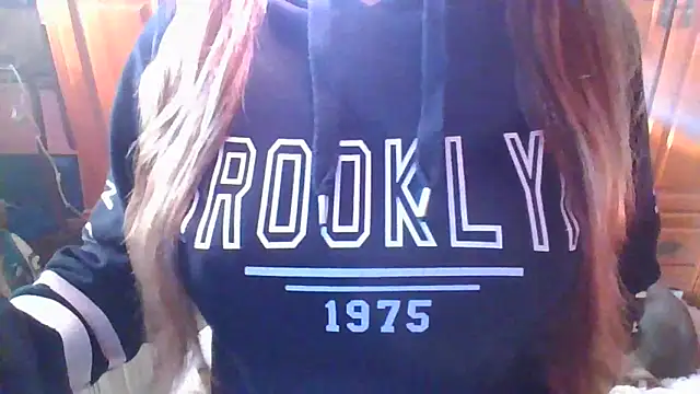 Sexymiss26 online show from December 2024 02:36:02 PM