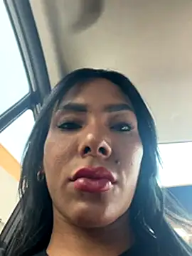 Doll Loren online show from December 2025 06:24:02 PM