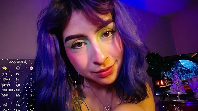 Cinamoonn online show from December 2024 11:29:01 PM