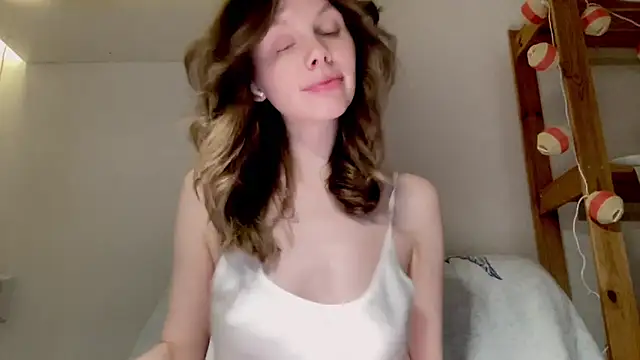 Nikki Mimimi online show from December 2024 01:21:01 PM