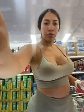 Snapshot of daniela_henao chatting on February 2026 07:12:01 PM daniela henao online show from February 2026 07:12:01 PM