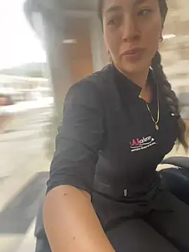 Snapshot of daniela_henao chatting on March 2026 05:41:02 PM daniela henao online show from March 2026 05:41:02 PM