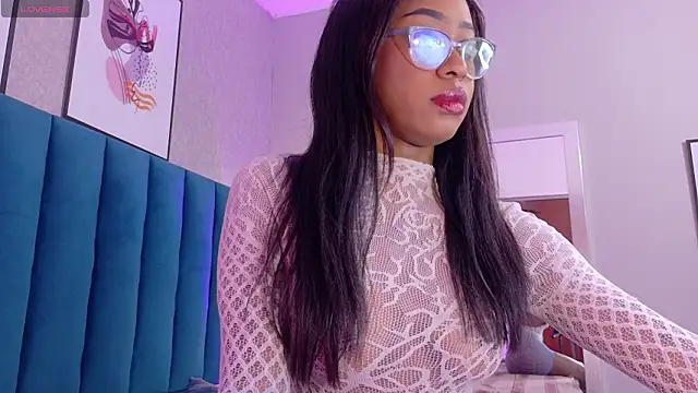 MiaMidnnightt online show from February 2026 12:17:02 PM