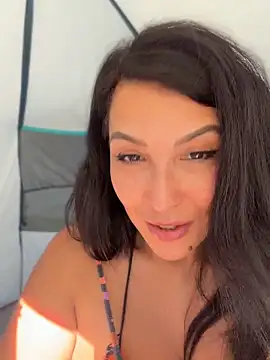 Snapshot of Cataleya80 chatting on June 2026 05:14:01 PM Cataleya80 online show from June 2026 05:14:01 PM