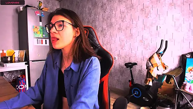 MollyLollipop online show from March 2025 04:29:02 AM