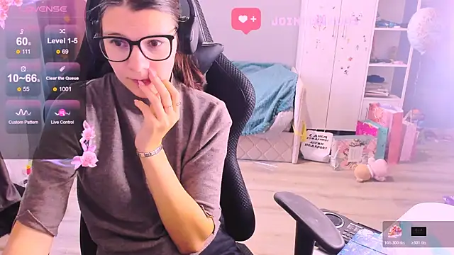 MollyLollipop online show from November 2025 04:57:02 AM