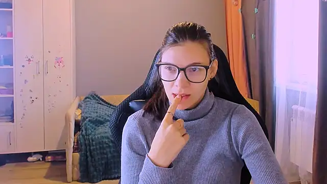 MollyLollipop online show from March 2026 01:52:02 AM