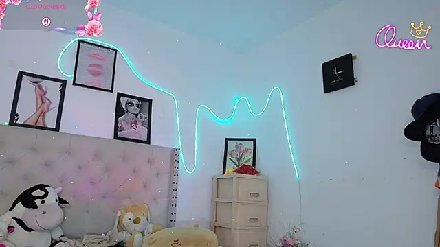 Snapshot of Sweet_baby_hellen chatting on May 2026 04:21:01 AM Sweet baby hellen online show from May 2026 04:21:01 AM