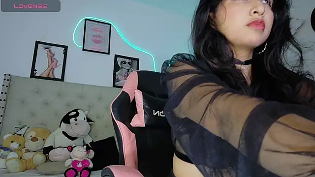 Snapshot of Sweet_baby_hellen chatting on June 2026 04:58:02 AM Sweet baby hellen online show from June 2026 04:58:02 AM
