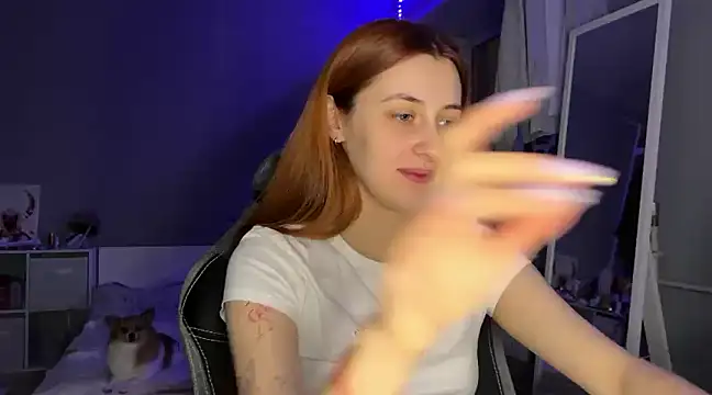 Uniarten online show from January 2025 05:15:02 PM