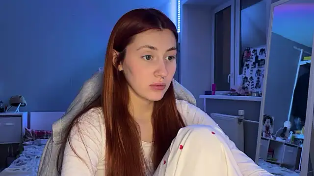 Uniarten online show from February 2025 04:32:01 PM