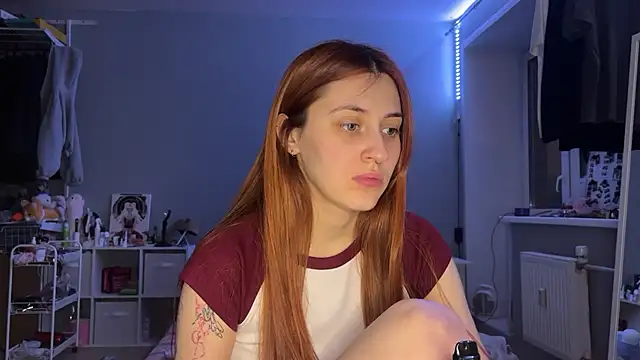 Uniarten online show from March 2025 06:44:02 PM