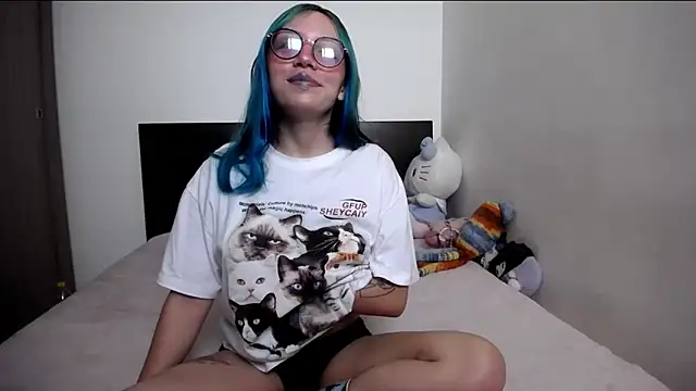 Snapshot of MARIANADIRTY chatting on December 2025 04:14:01 PM MARIANADIRTY online show from December 2025 04:14:01 PM