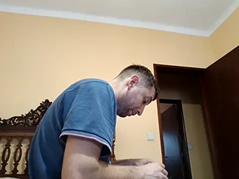 White rabbit  online show from November 2025 09:11:02 AM