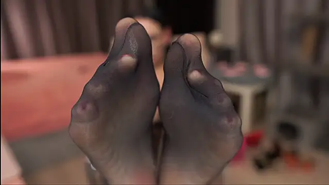 Snapshot of show_must_goon_ chatting on September 2025 05:07:02 PM show must goon online show from September 2025 05:07:02 PM