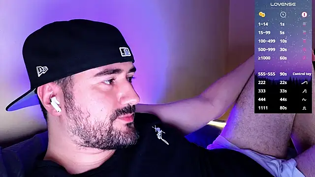 Snapshot of DominantTheo chatting on February 2025 03:36:02 AM DominantTheo online show from February 2025 03:36:02 AM