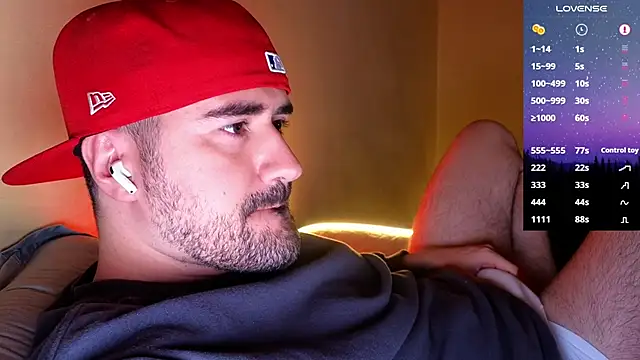 Snapshot of DominantTheo chatting on November 2025 03:50:02 AM DominantTheo online show from November 2025 03:50:02 AM