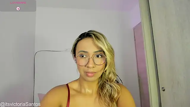 Victoriasant online show from March 2026 11:11:02 PM