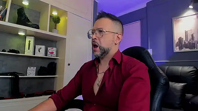 MrFrank tattoo online show from November 2025 12:37:01 PM