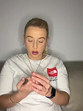 Strongqueen online show from January 2025 08:06:02 PM